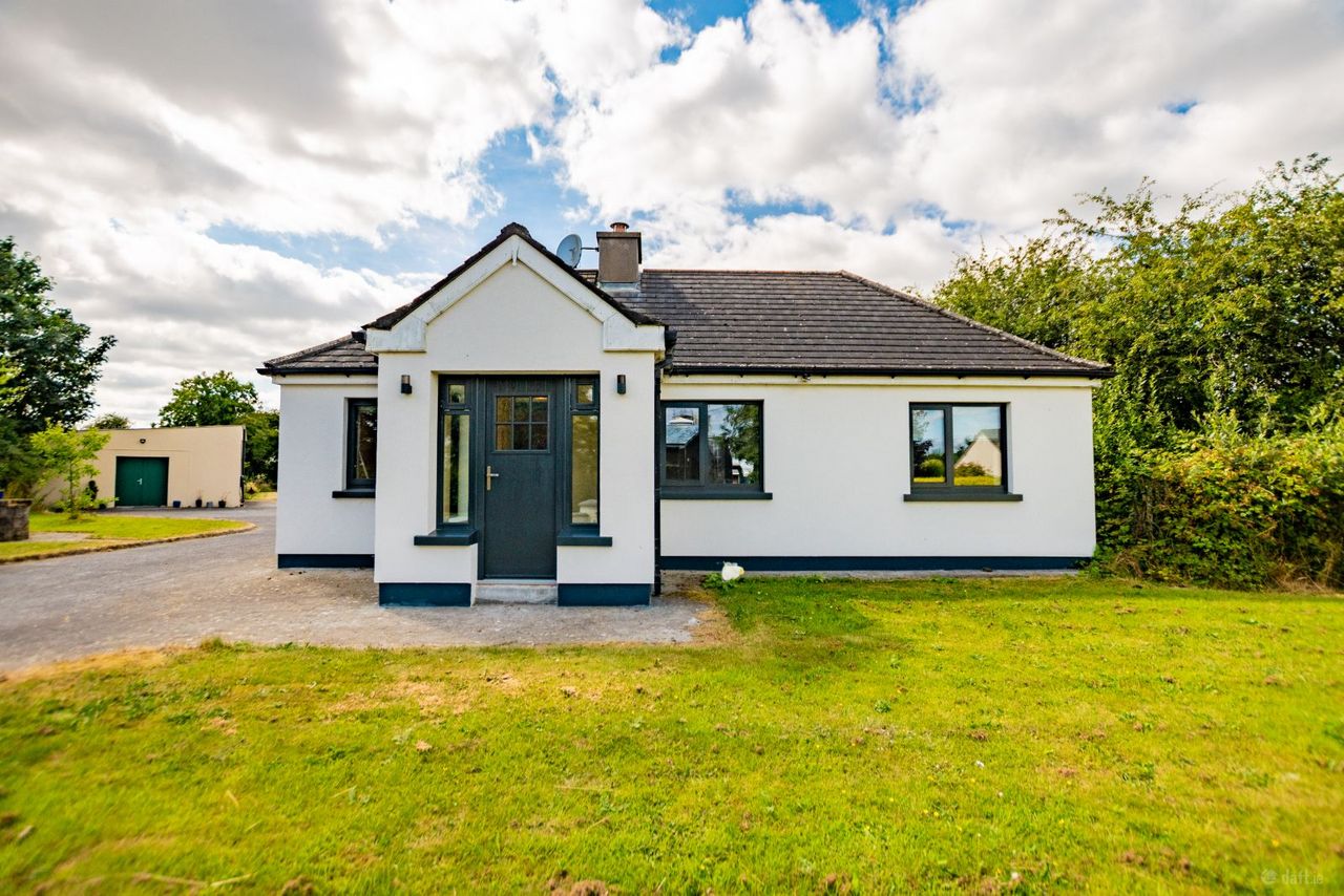 Water Street, Castlepollard, Coole, Co. Westmeath