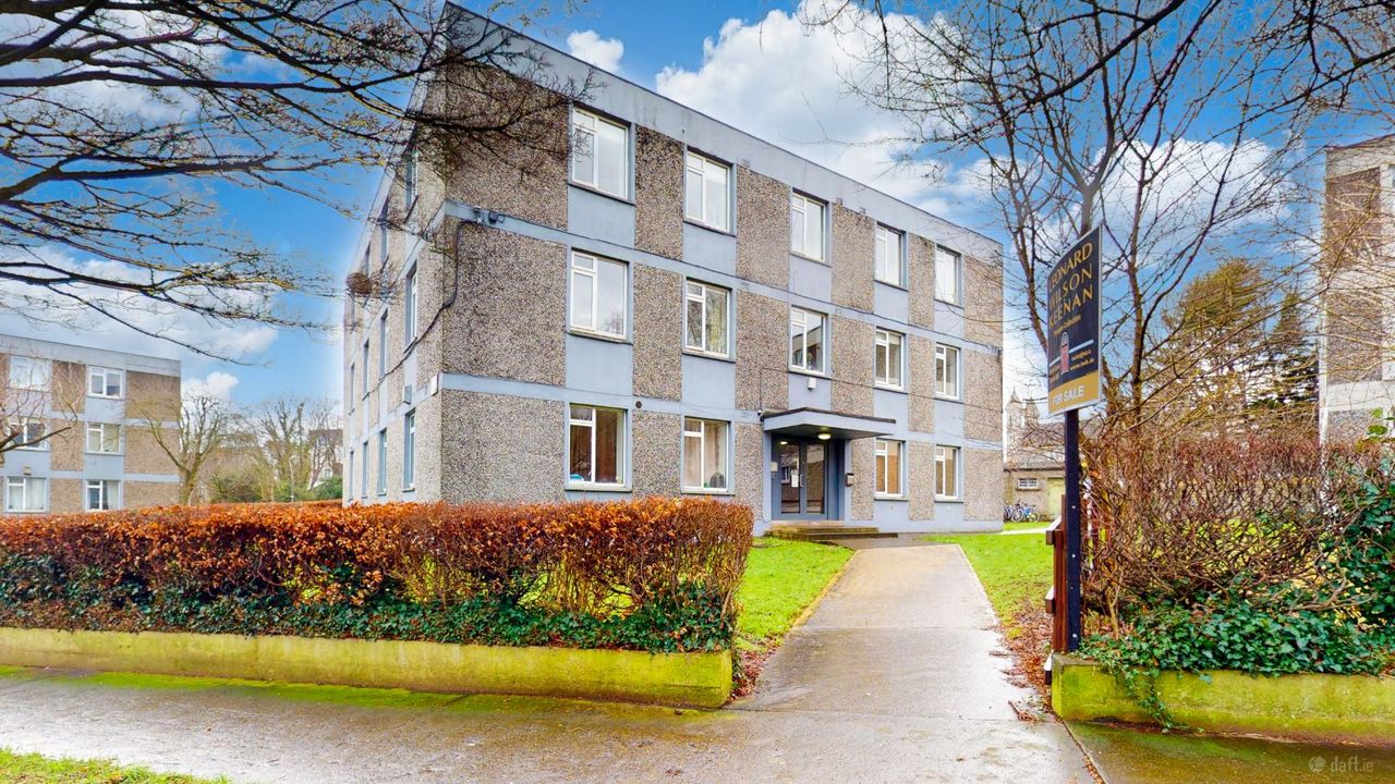 Apartment 13, Manor Villas, Mount Argus Grove, Harold's Cross, Harold's Cross, Dublin 6W - Apartment For Sale