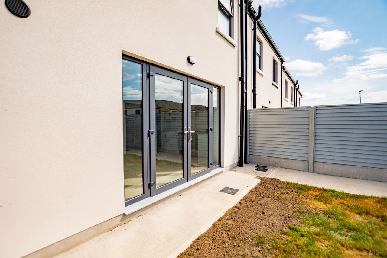3 Bed End Terrace, White Linen Avenue, Longford Town, Co. Longford