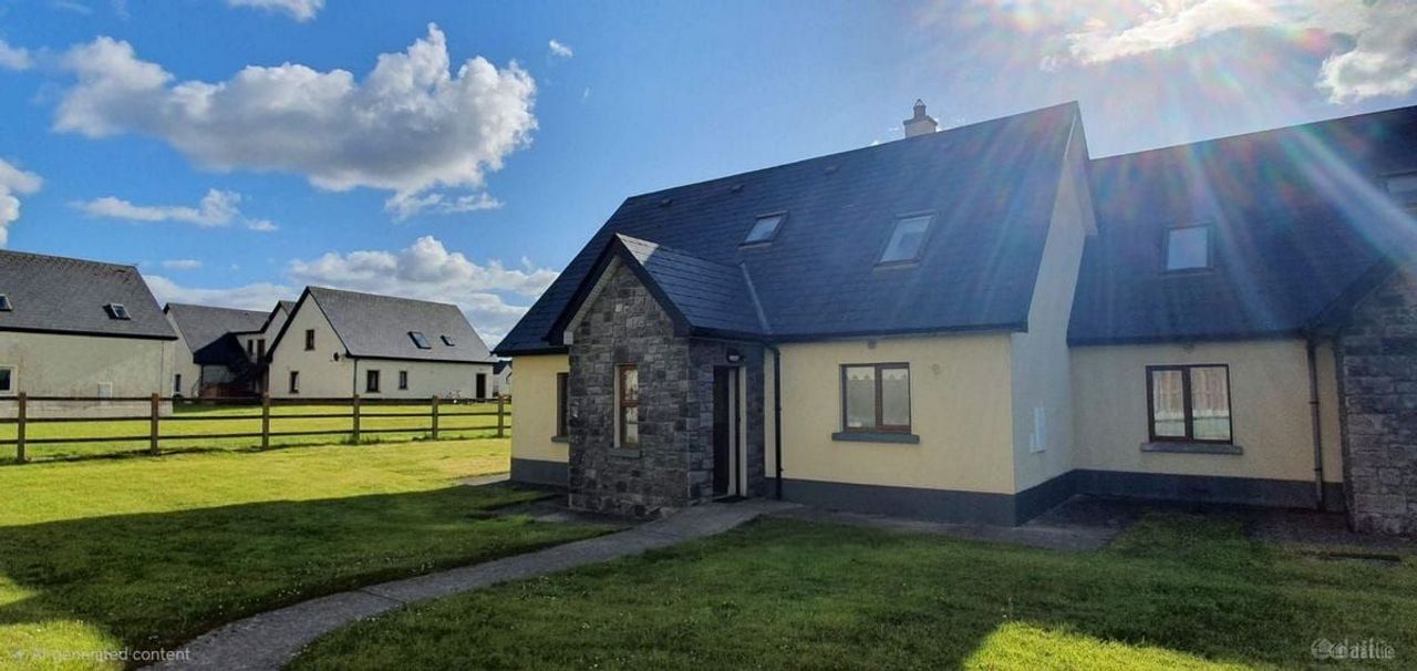 C19, Cahermore Holiday Village, Enniscrone, Co. Sligo