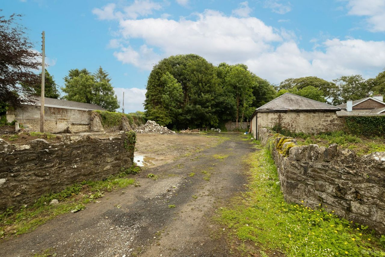 Moate Road, Ballymore, Co. Westmeath