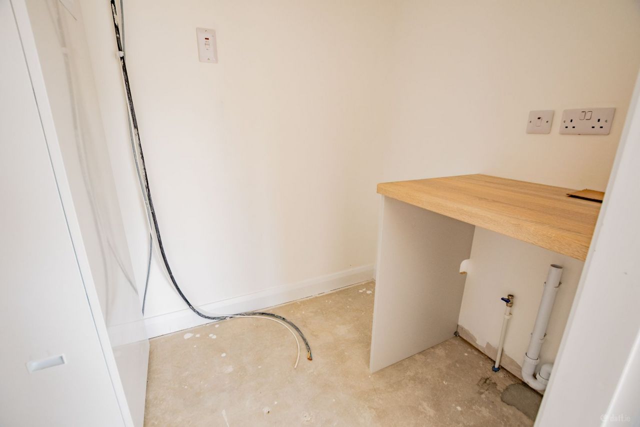 3 Bed End Terrace, White Linen Avenue, Longford Town, Co. Longford