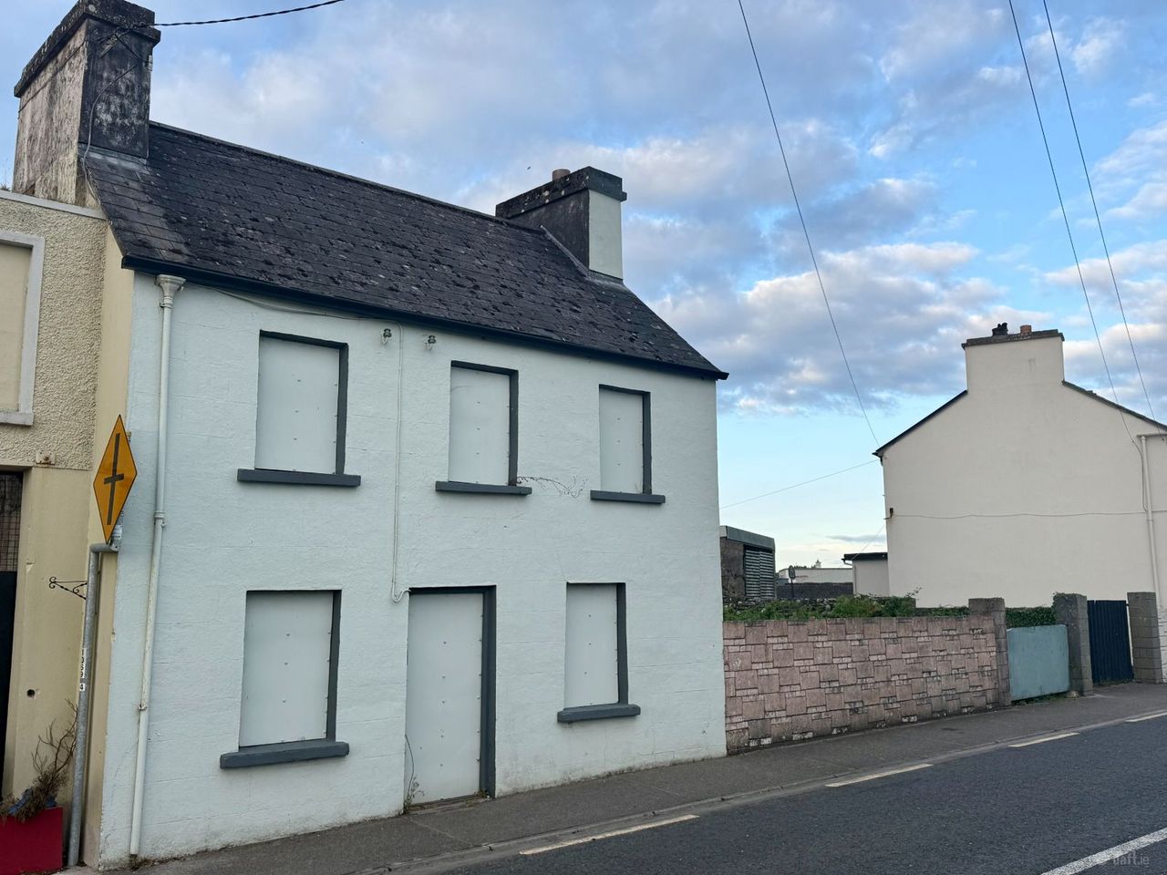 Glavey Street, Ballinlough, Ballinlough, Co. Roscommon - Semi-detached house