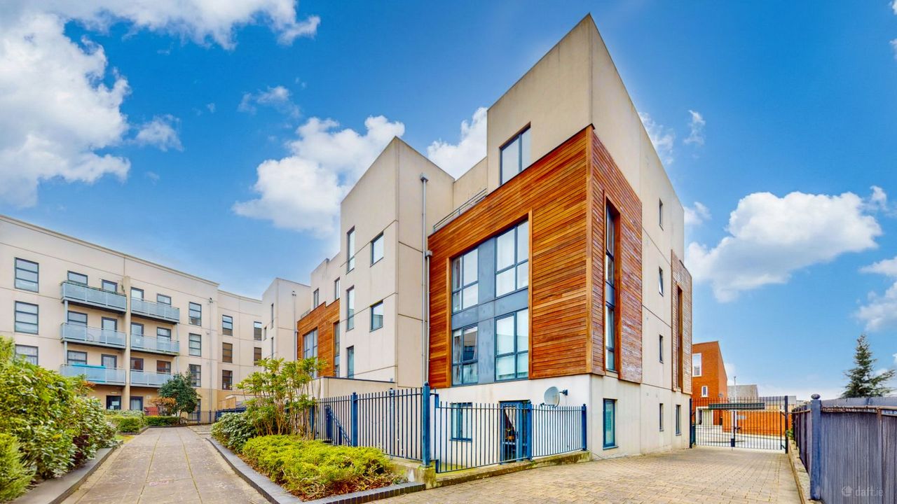 12 Compass Court South, Royal Canal Park, Ashtown, Co. Dublin - Apartment For Sale