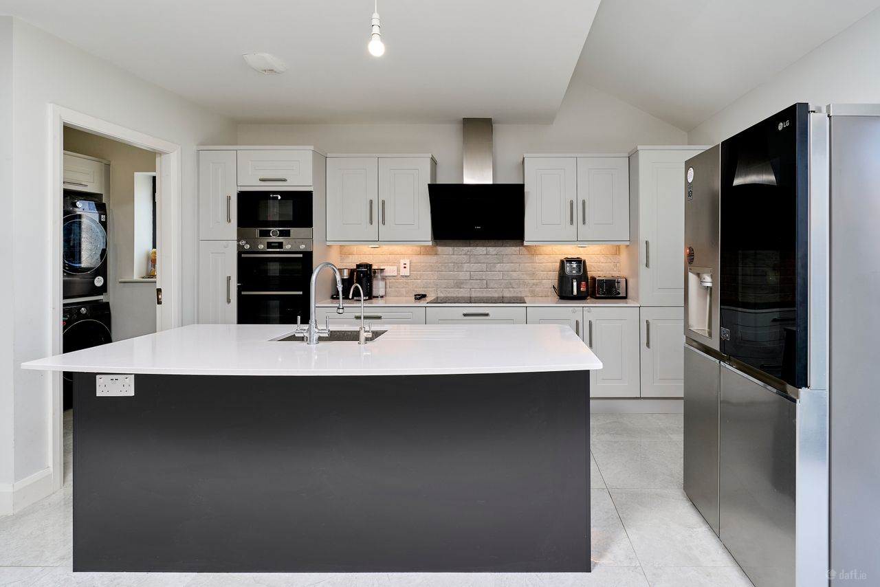 42 The Avenue, Royal Oaks, Enfield, Co. Meath