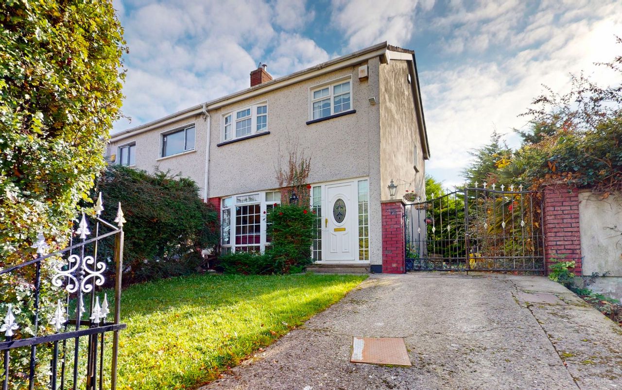 190 Briarwood Avenue, Blakestown, Huntstown, Dublin 15 - Semi-detached house