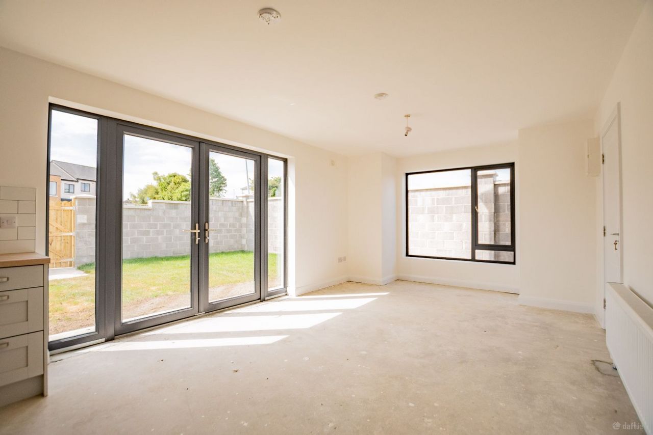 White Linen Avenue, Longford Town, Co. Longford