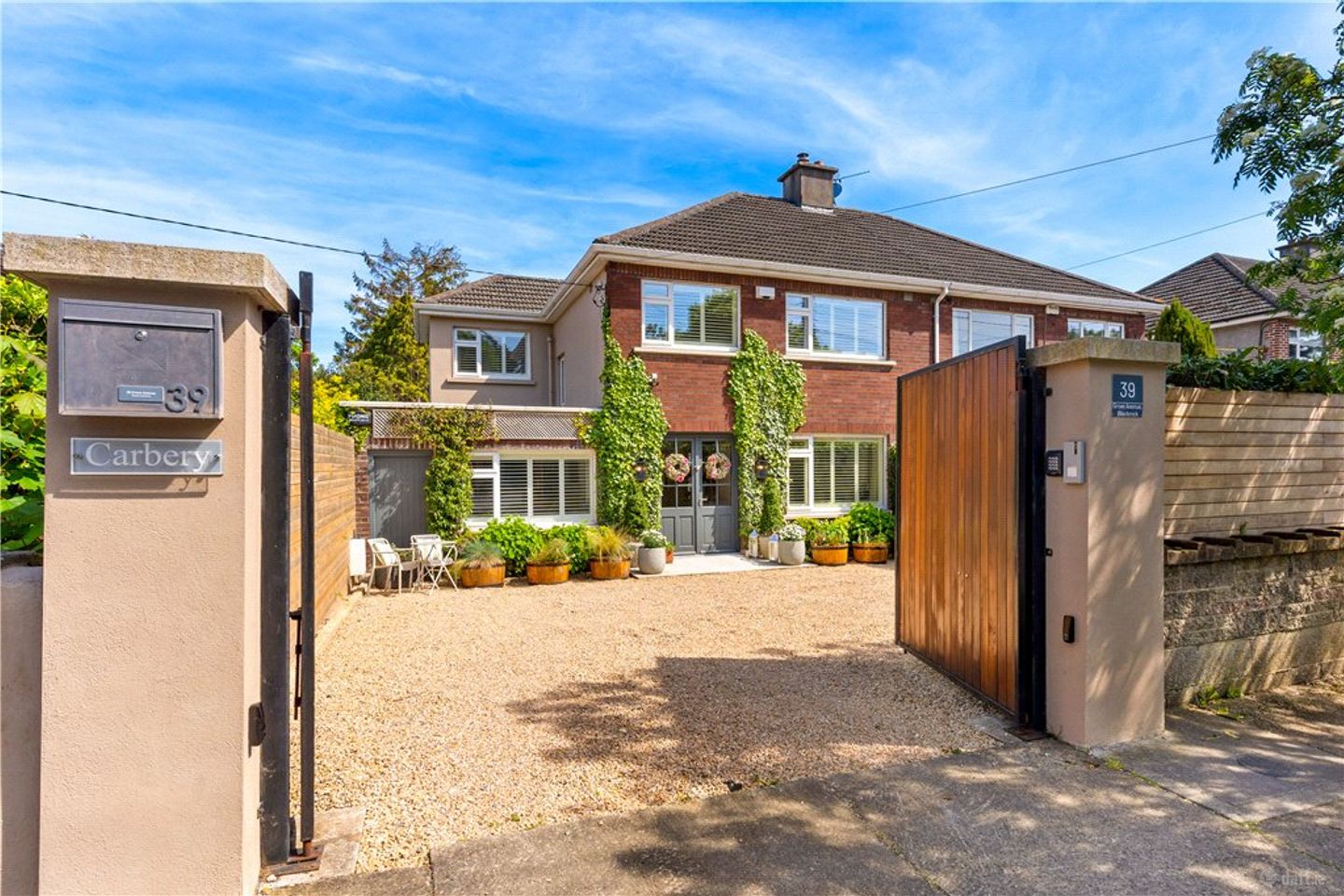 Carbery, 39 Grove Avenue, Blackrock, Co. Dublin, A94D932