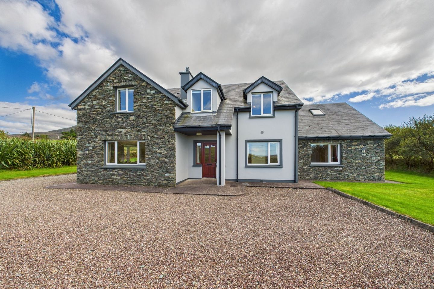 Laharn South, Cahersiveen, Co. Kerry, V23D439