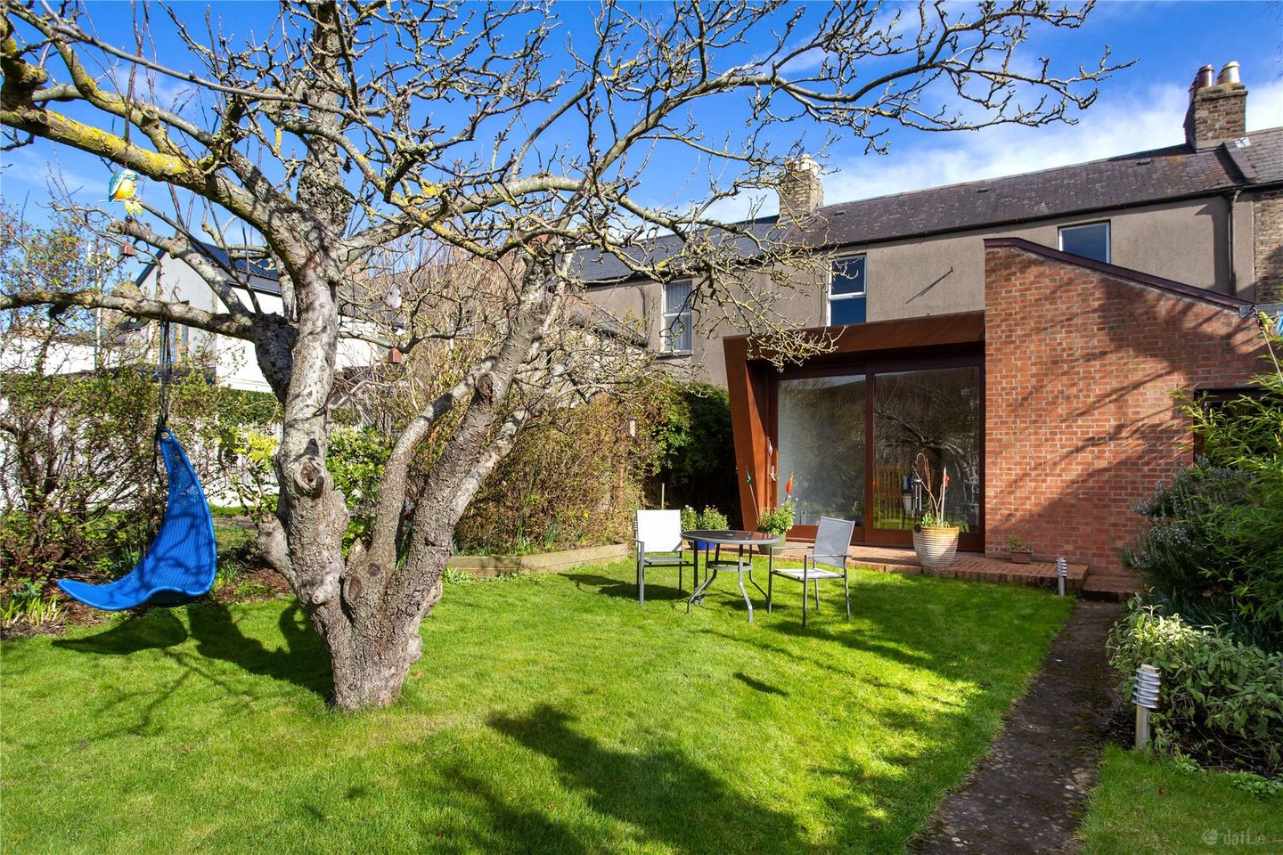 10 Royal Canal Terrace, Phibsborough, Dublin 7, D07AD7N