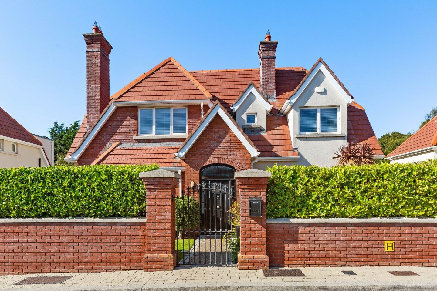 10 Brighton Square, Brighton Road, Foxrock, Dublin 18, D18A2R3