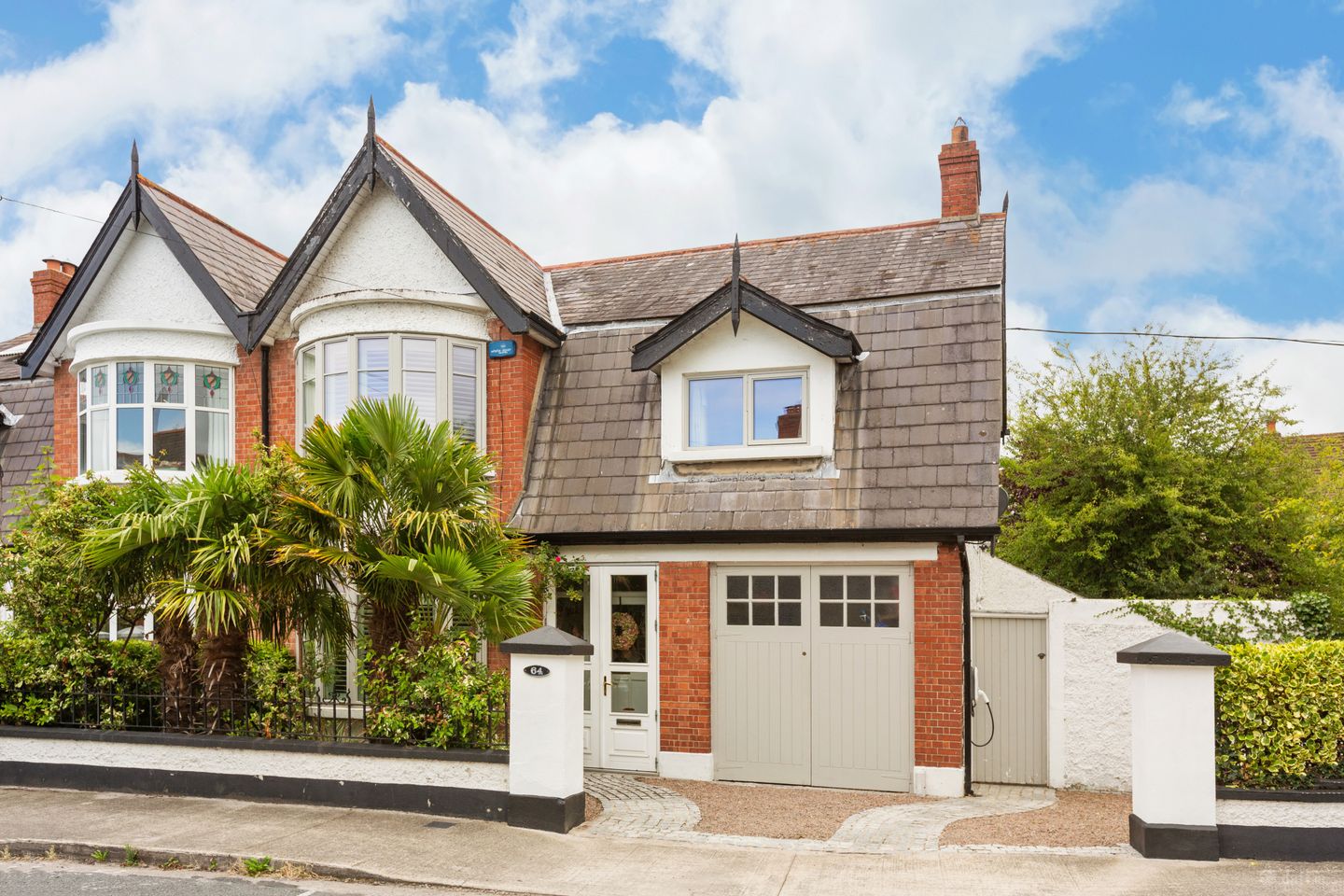 64 St Alban's Park, Sandymount, Dublin 4, D04Y5Y9