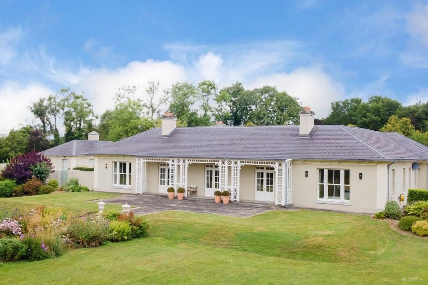 Winterberry Lodge, Eyrefield, The Curragh, Co. Kildare, R56KC03