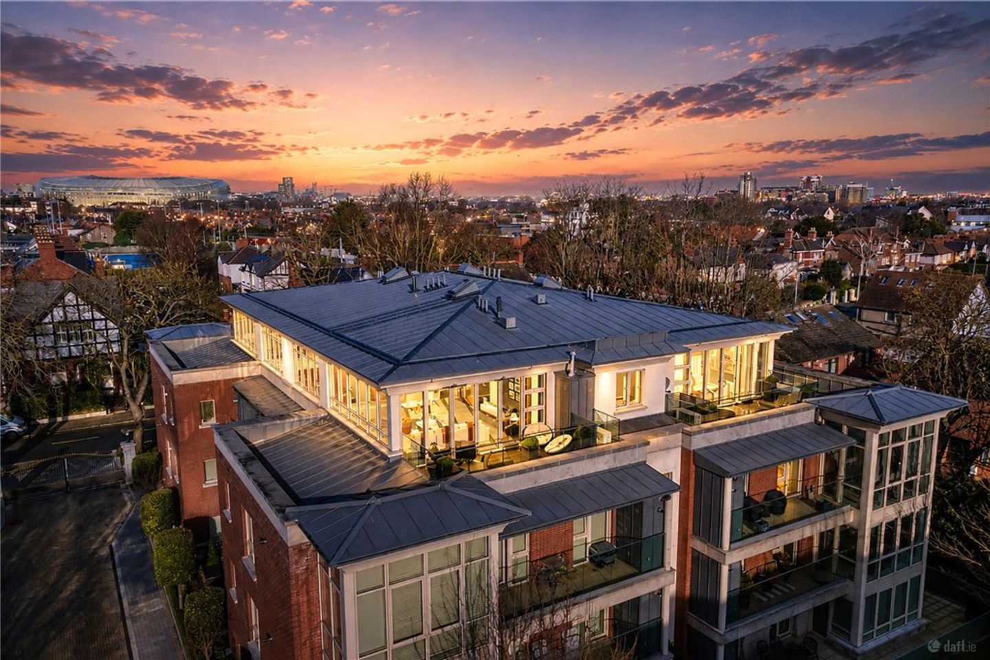 Penthouse, 70/80 Shrewsbury Square, Sandymount Avenue, Ballsbridge, Dublin 4, D04HH02