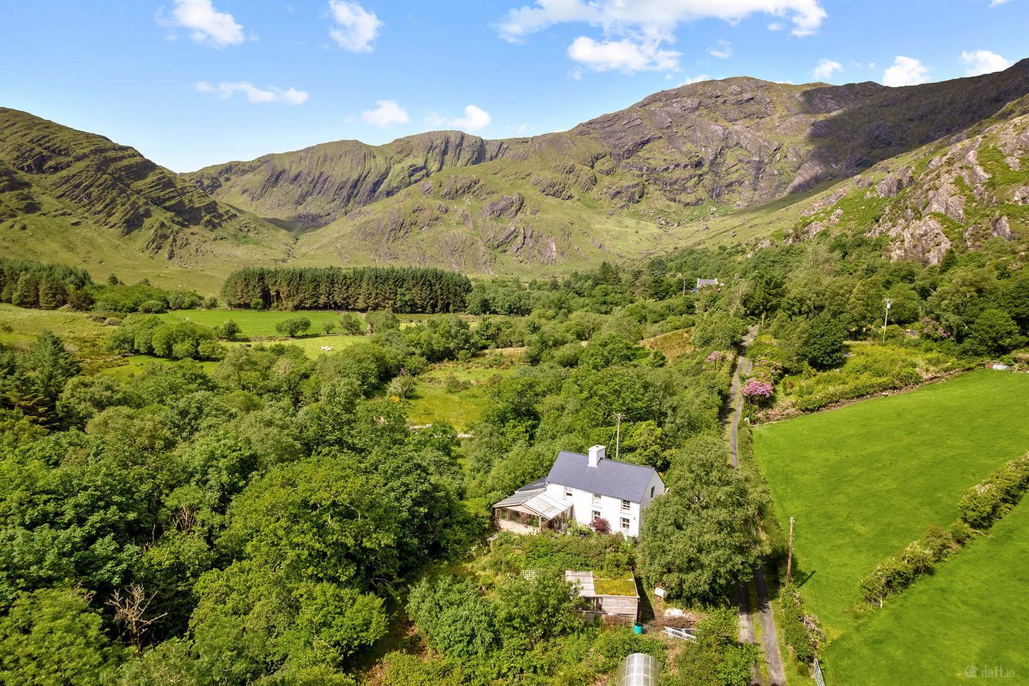 Rougham, Glengarriff, Co. Cork, P75P211