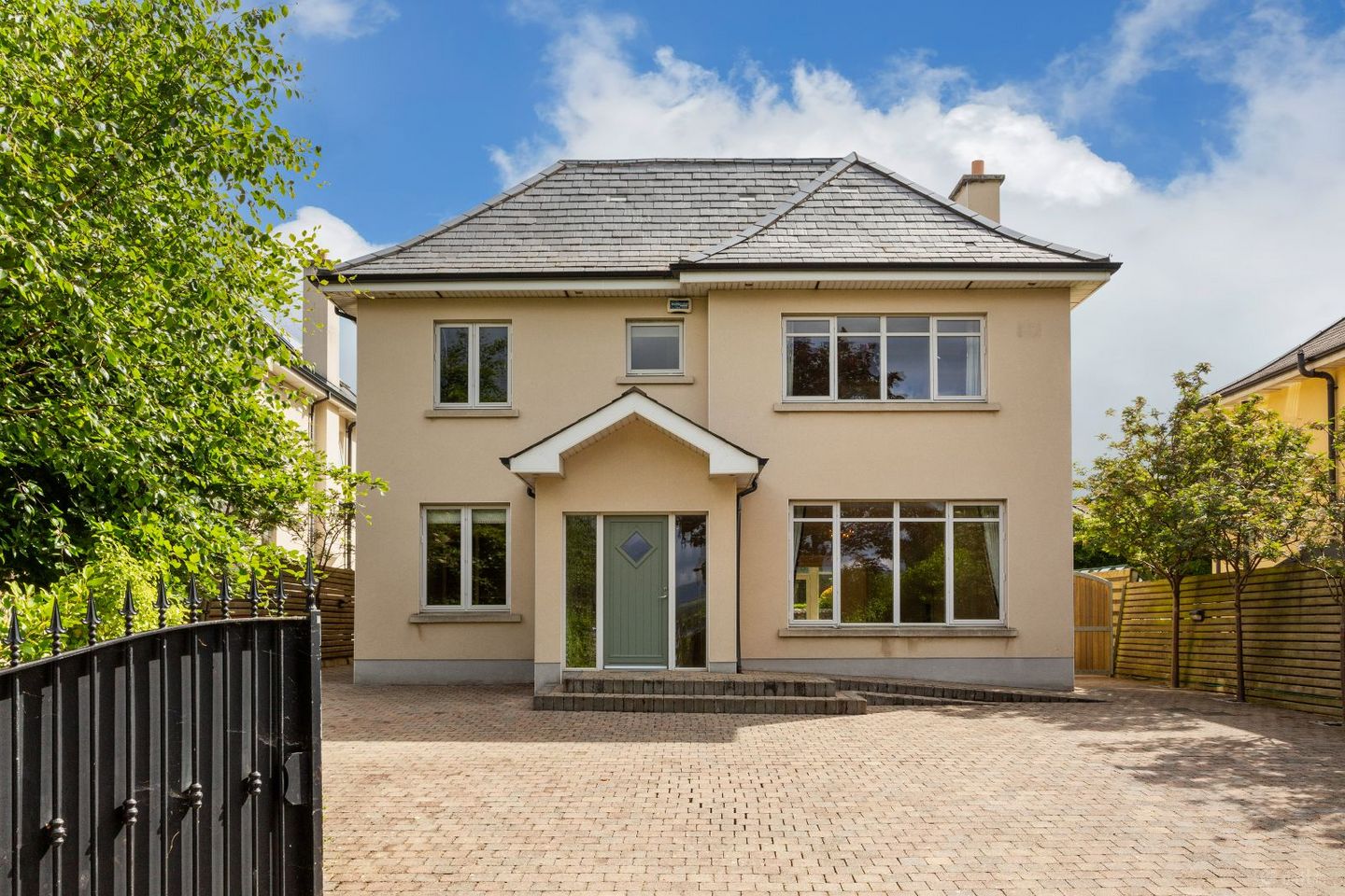 Latton, 21a Killiney Avenue, Killiney, Co. Dublin, A96WP40