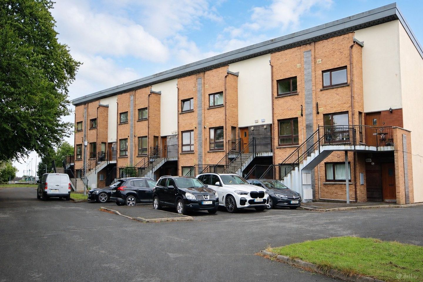 5 Larch Wood, Woodlawn Avenue, Santry, Dublin 17, D17N636