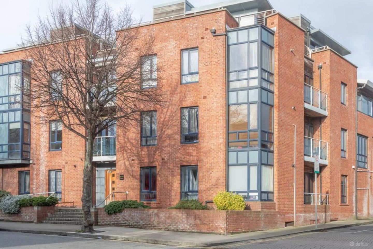 Valencia House, North Circular Road, Dublin 7