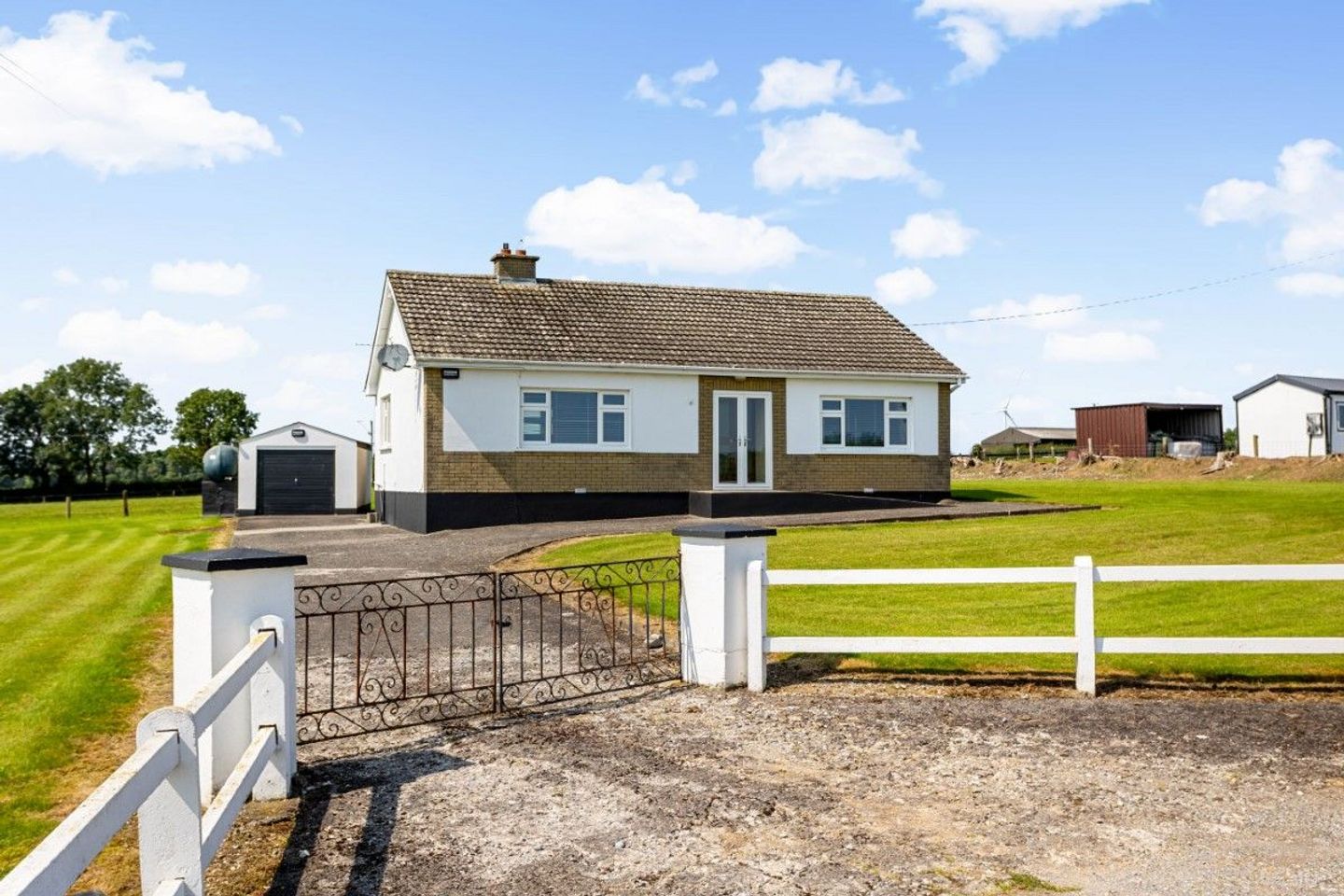 Clonmore, Edenderry, Rhode, Co. Offaly, R45P791