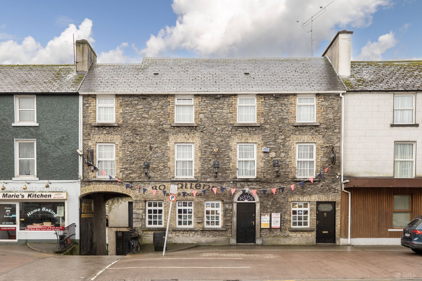 Bo Allens, Main Street, Moate, Co. Westmeath, N37N2N3