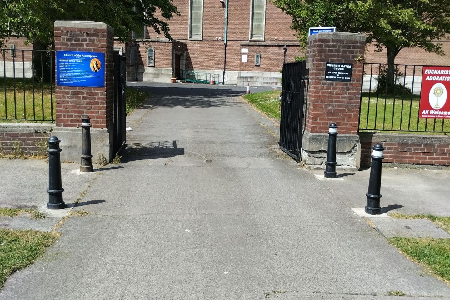 Church Of The Assumption, Kilnamanagh Road, Walkinstown, Dublin 12