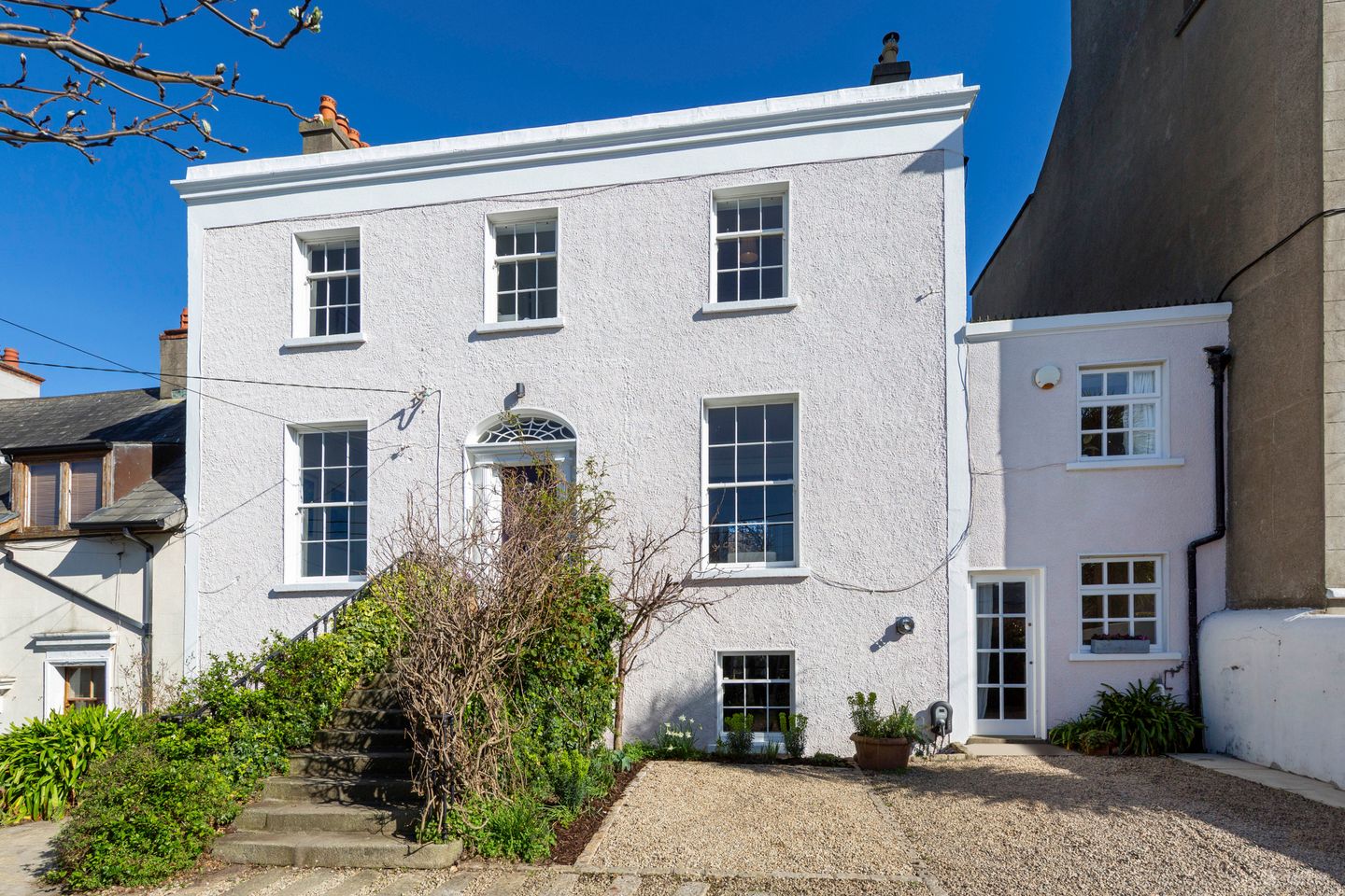 Seafield House, 8 Burdett Avenue, Sandycove, Co. Dublin, A96CD59