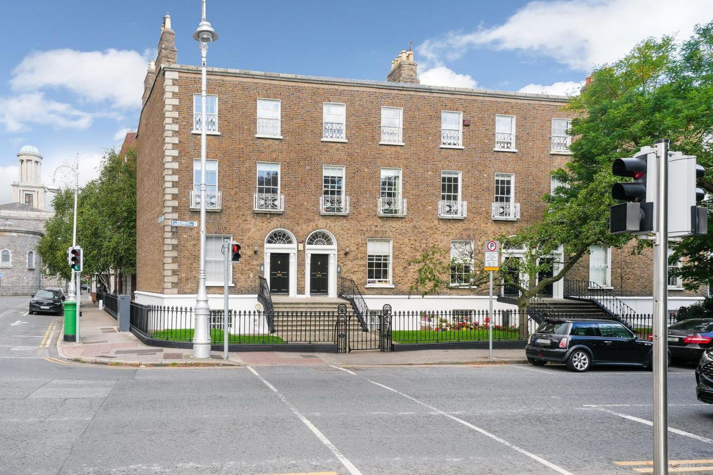 Apartment A, 19 Warrington Place, Dublin 2, D02K278