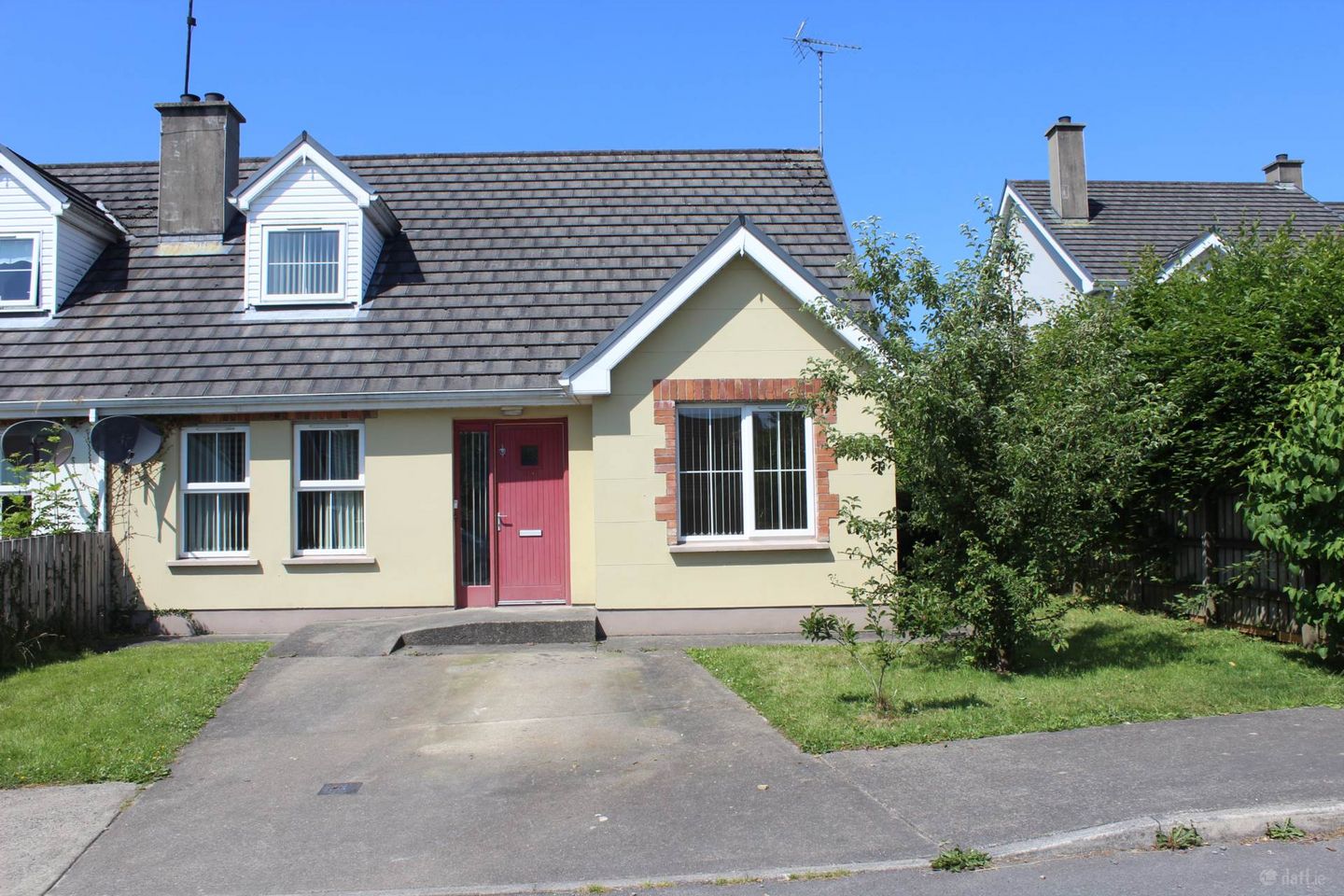 13 Lennon Grove, Ramelton, Co. Donegal