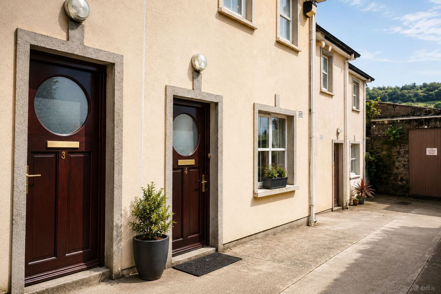4 Hotel Lane, Main Street, Carrick-on-Suir, Co. Tipperary, E32K535