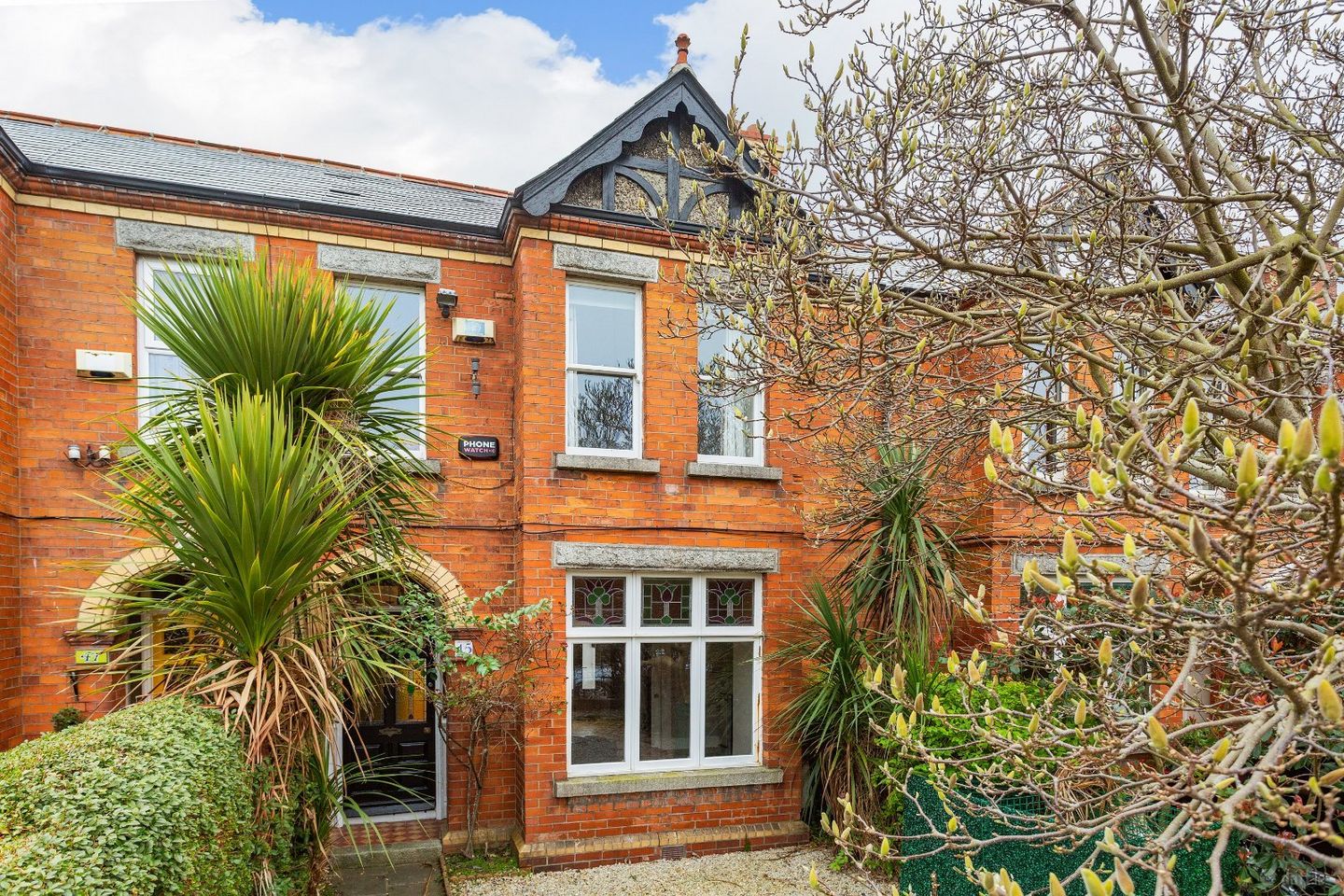 45 Oaklands Park, Sandymount, Dublin 4, D04AY68