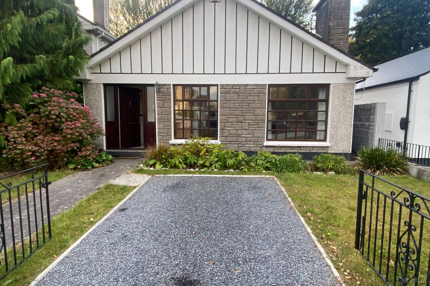 1 Clifton Crescent, Newcastle, Galway, Newcastle, Co. Galway
