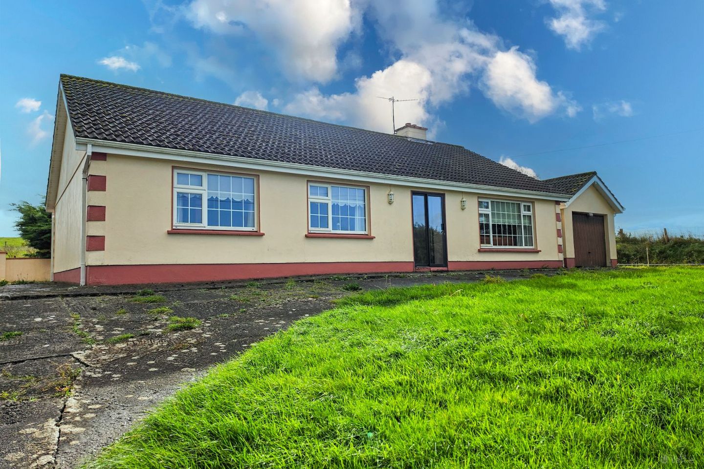 Kinaffe, Kiltimagh, Kiltimagh, Co. Mayo, F12PX67