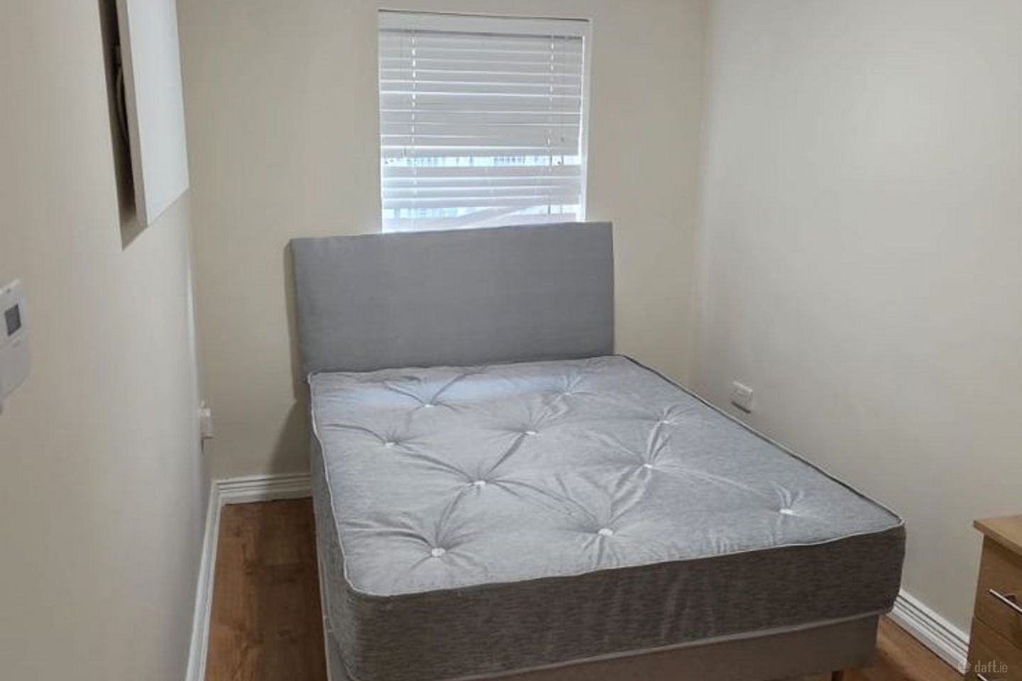 Bowlane west, Dublin 8