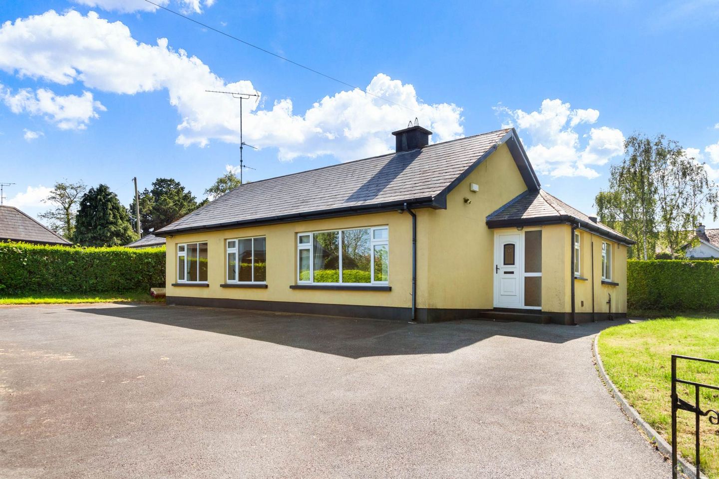 Woodside, Courtown, Gorey, Co. Wexford, Y25F102