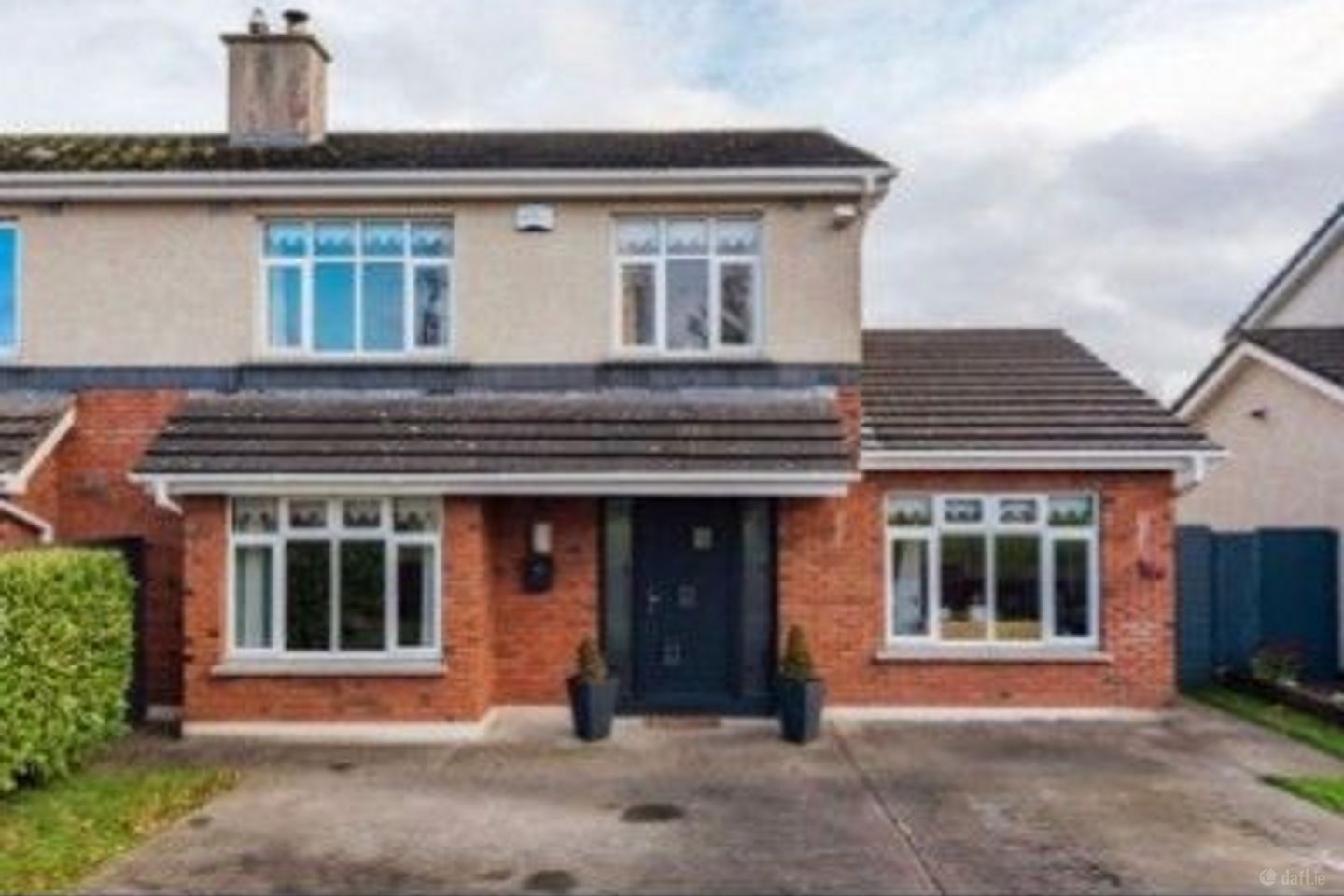8 Castlesize Vale, Sallins, Naas, Co. Kildare