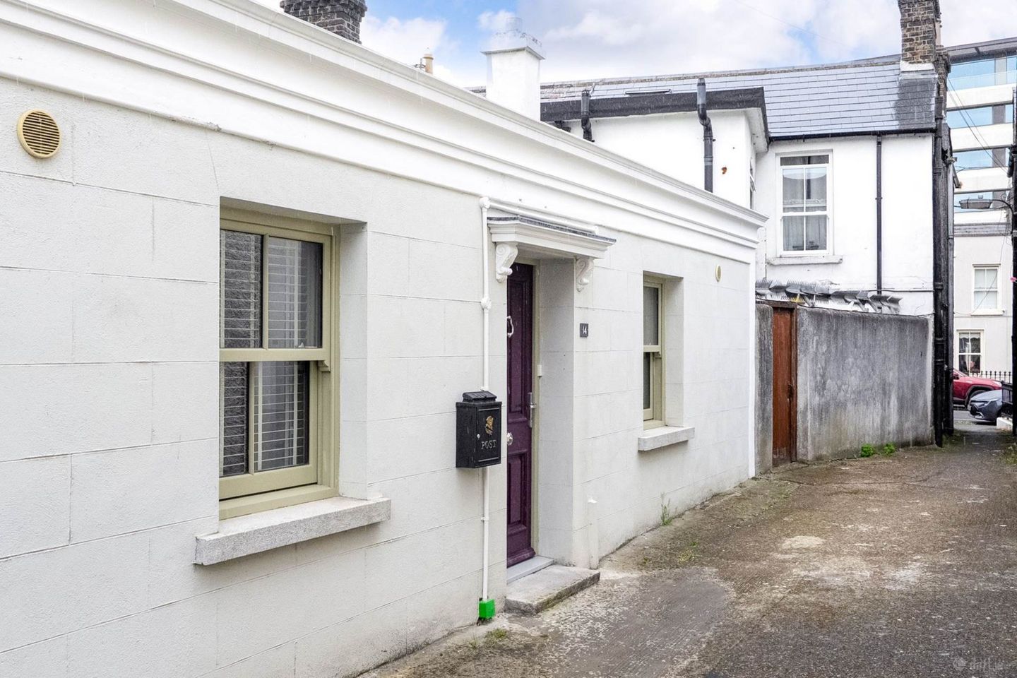 14 Albert Court East, Dublin  2, Co. Dublin
