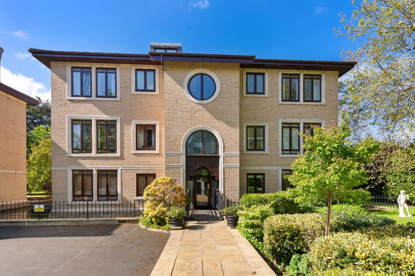 Apartment 10, Block C, Donnybrook, Dublin 4, D04YF51