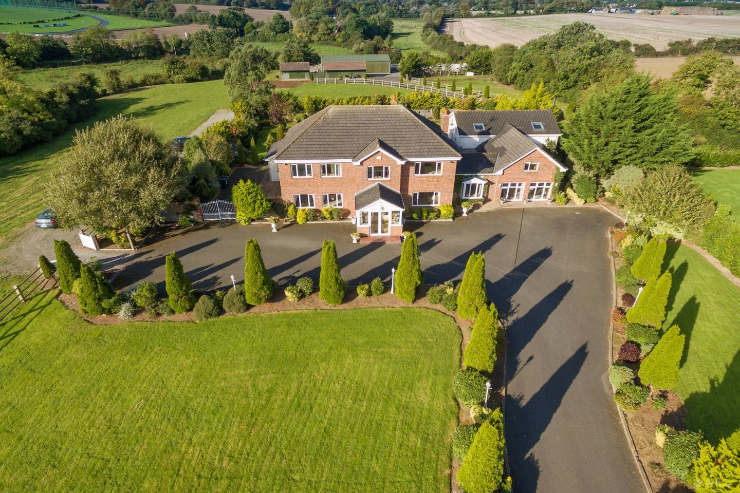 Brookville, Hazelbrook, Malahide, Co. Dublin, K36RF62
