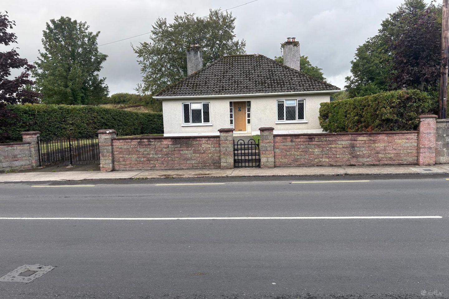 Bank Place, Doon, Co. Limerick
