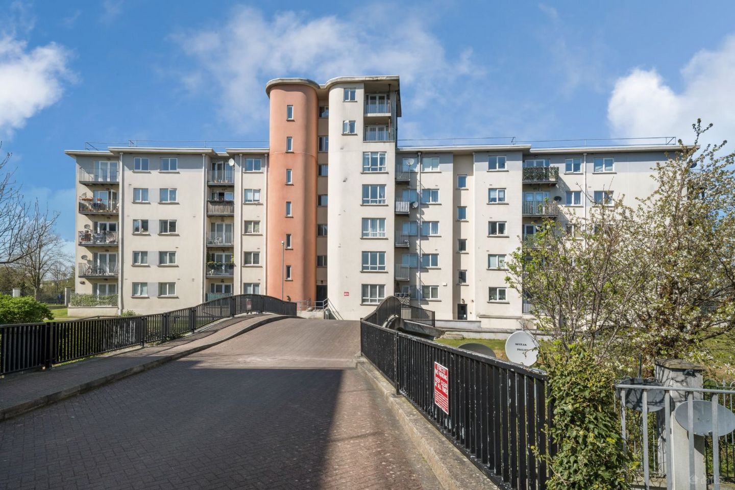  Apartment 194, Block C, Aras Na Cluaine, Clondalkin, Dublin 22