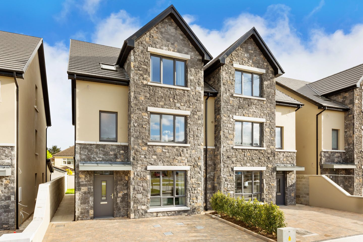 Large 4 Bed + Study, The Paddocks, Large 4 Bed + Study, The Paddocks, Knockaulin, Leixlip, Co. Kildare, Leixlip, Co. Kildare