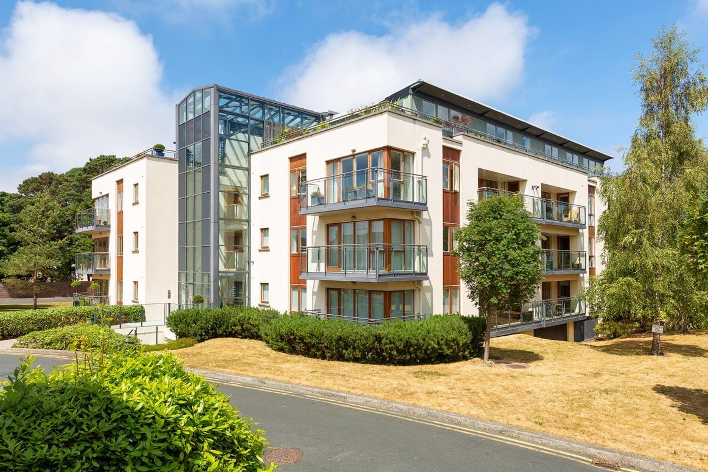 20 Sefton Hall, Kelston, Leopardstown Road, Foxrock, Dublin 18, D18HX44