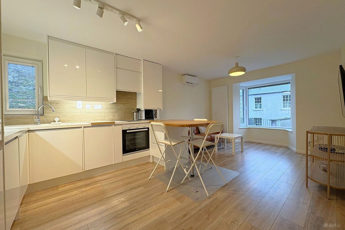 Apartment 2, Carlyle House, 27b Church Street, Howth, Dublin 13, D13PA99