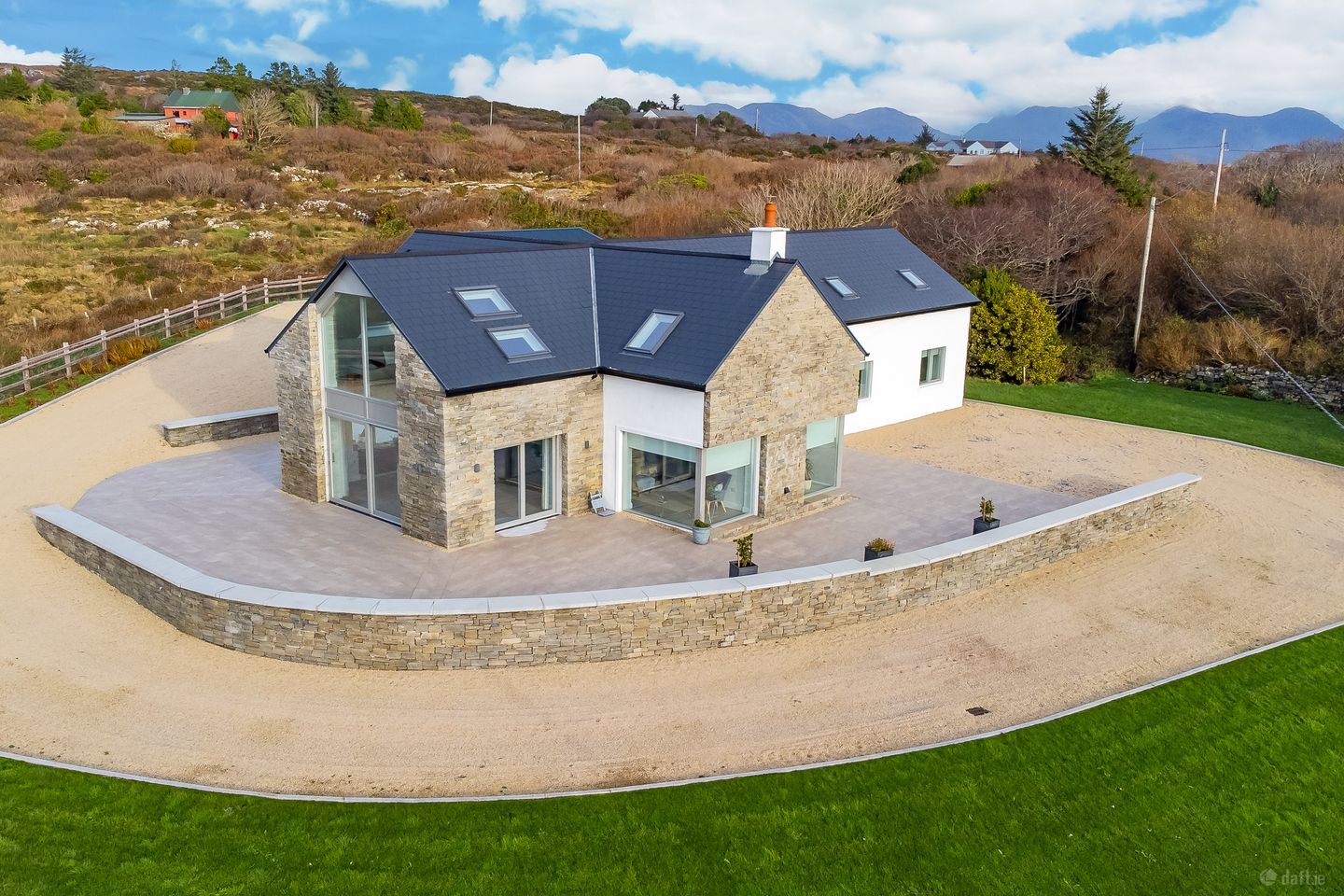 Ballinaboy, Clifden, Co. Galway, H71P226