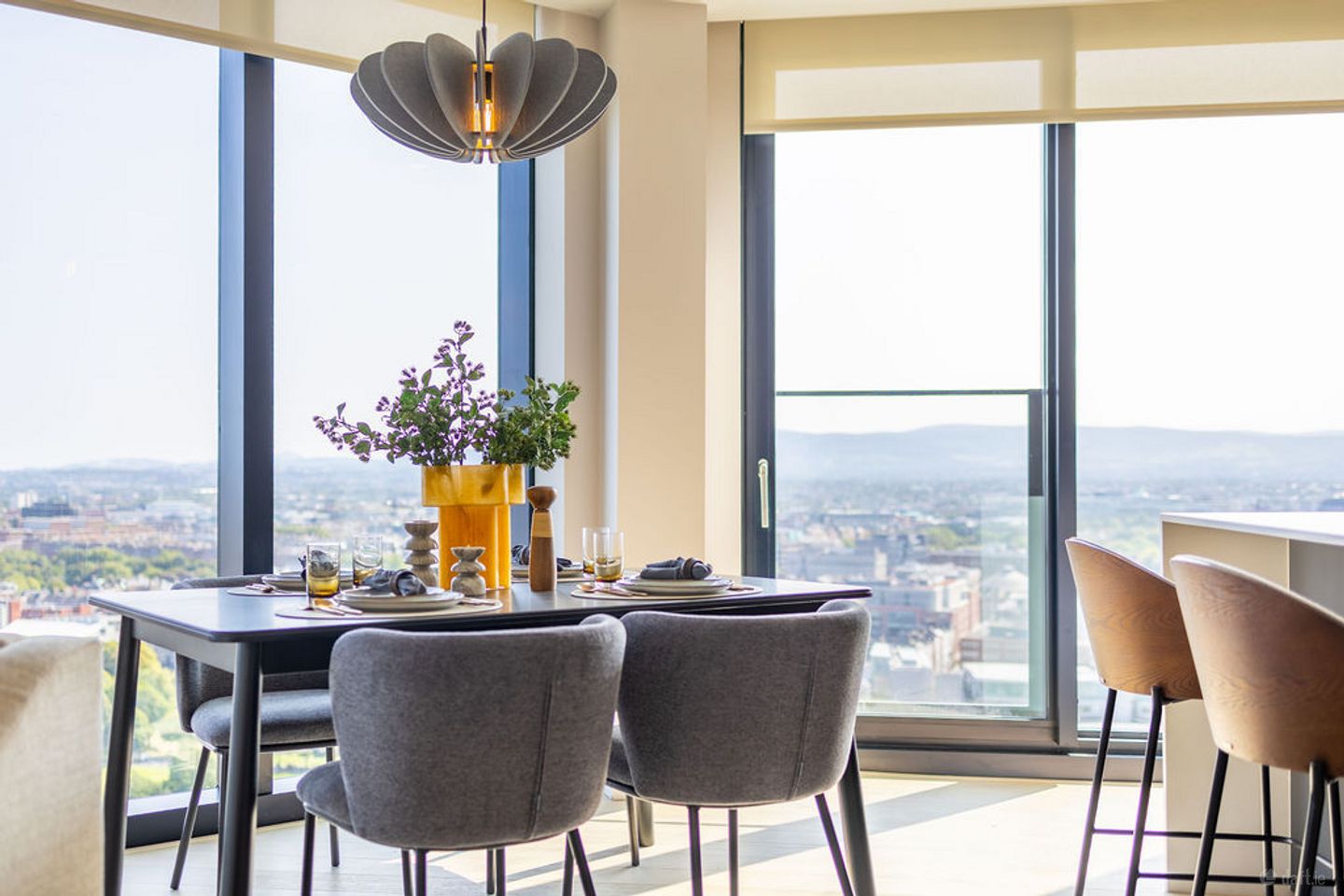 2 Bed , The Residence, College Square, Tara Street, Dublin 2