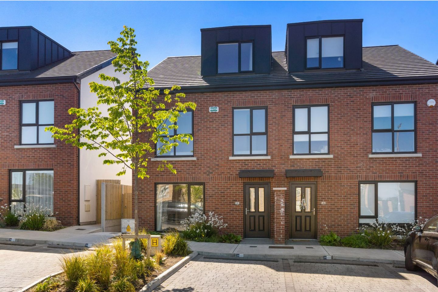 Dún Óir Avenue, Carrickmines, Dublin 18