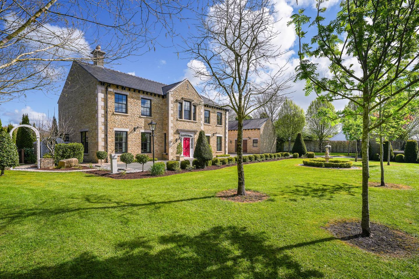 An Teach Buí, Rathmore, Athboy, Co. Meath, C15T1W3