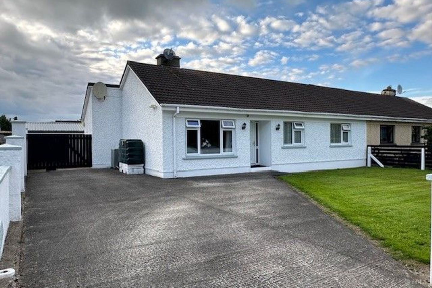 41 Mount George, Borrisoleigh, Thurles, Co. Tipperary, E41W952