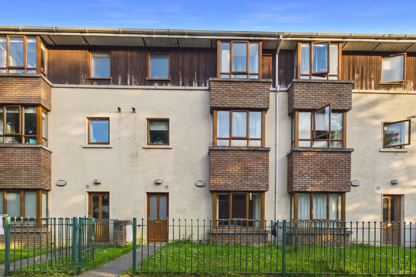 2 Latouka, Ballyowen Lane, Lucan, Co. Dublin