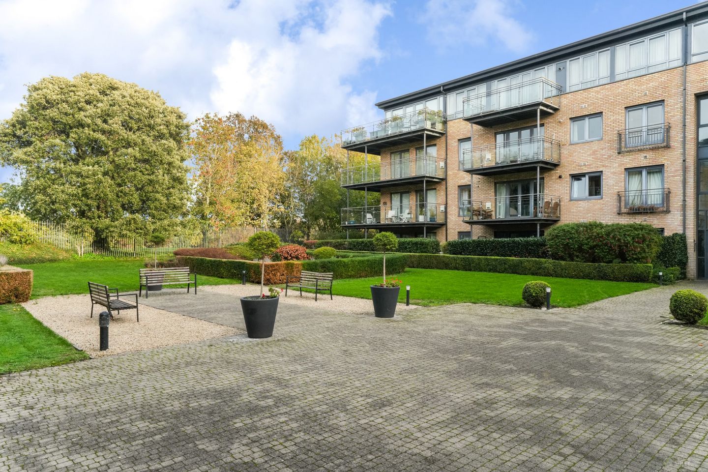 Bushy Park House, Templeogue Road, Terenure, D6w, Dublin 6W